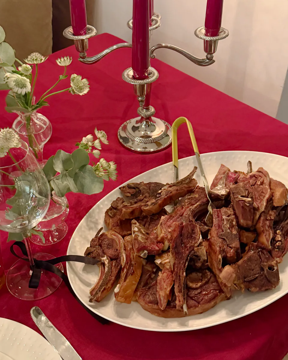 Pinnekjøtt med sort hvitløksglaze